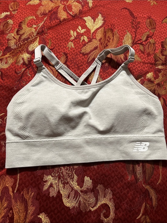 New Balance Other - New Balance Large - Light Gray Crisscross Back Sports Bra